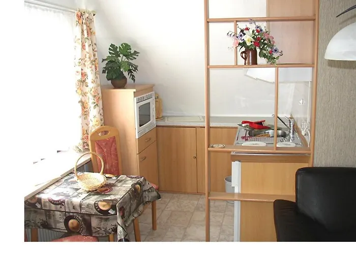 Gaestehaus Nis Puk Und Pensionat 3*